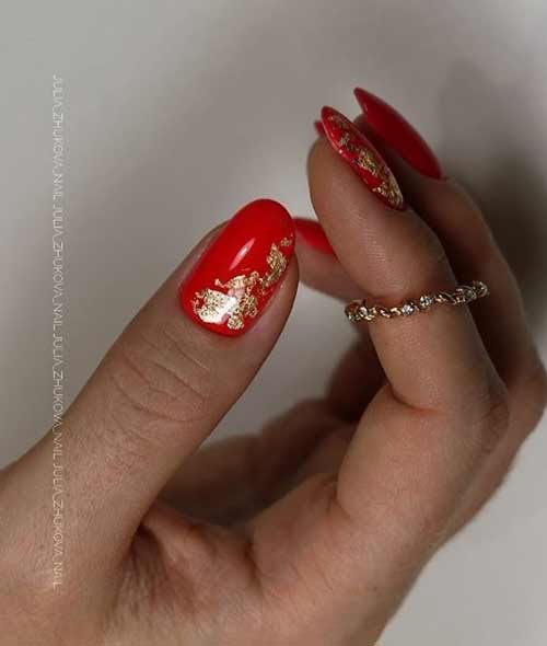 Красный маникюр с фольгой: 65 фото красивого дизайна ногтей