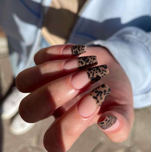 Черный леопард ногти