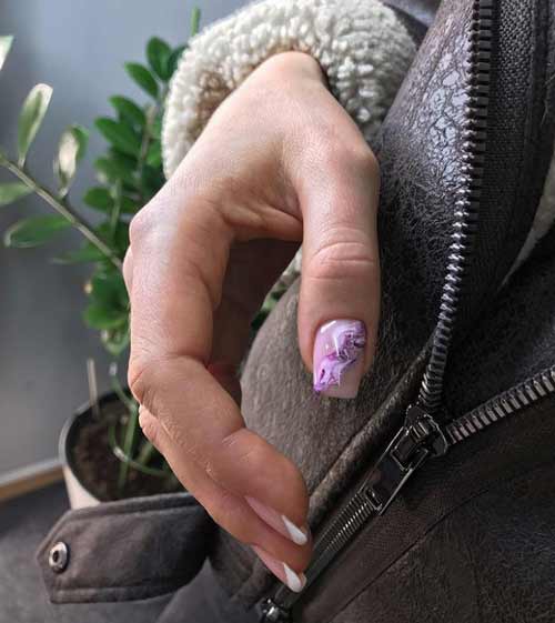 Нежные фиолетовые текстуры ногти