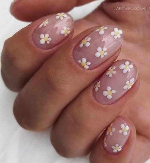 Цветочки на прозрачных ногтях