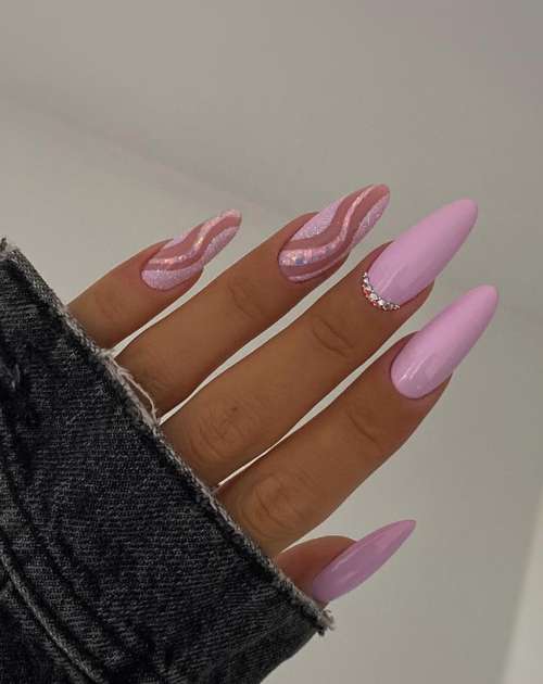 Розовые ногти миндаль дизайн