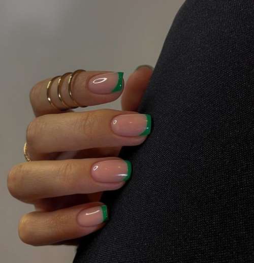 Зеленый френч на короткие ногти