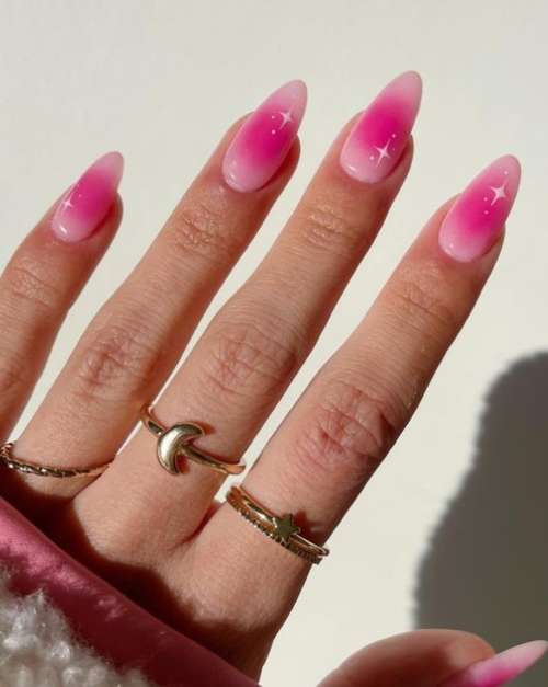 Эффект розового румянца на ногтях
