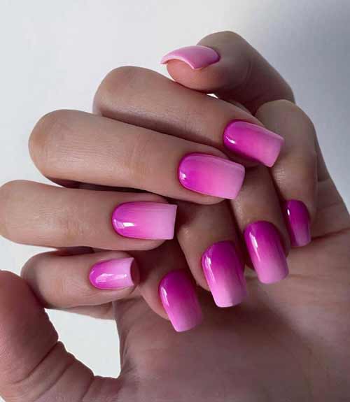 Розовый градиент на ногтях