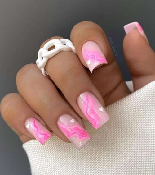 Фото розового маникюра на короткие и длинные ногти - стиль Барби