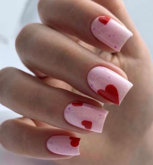 Маникюр на День Валентина короткие ногти
