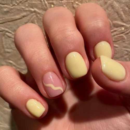 Ногти минимализм с желтым цветом